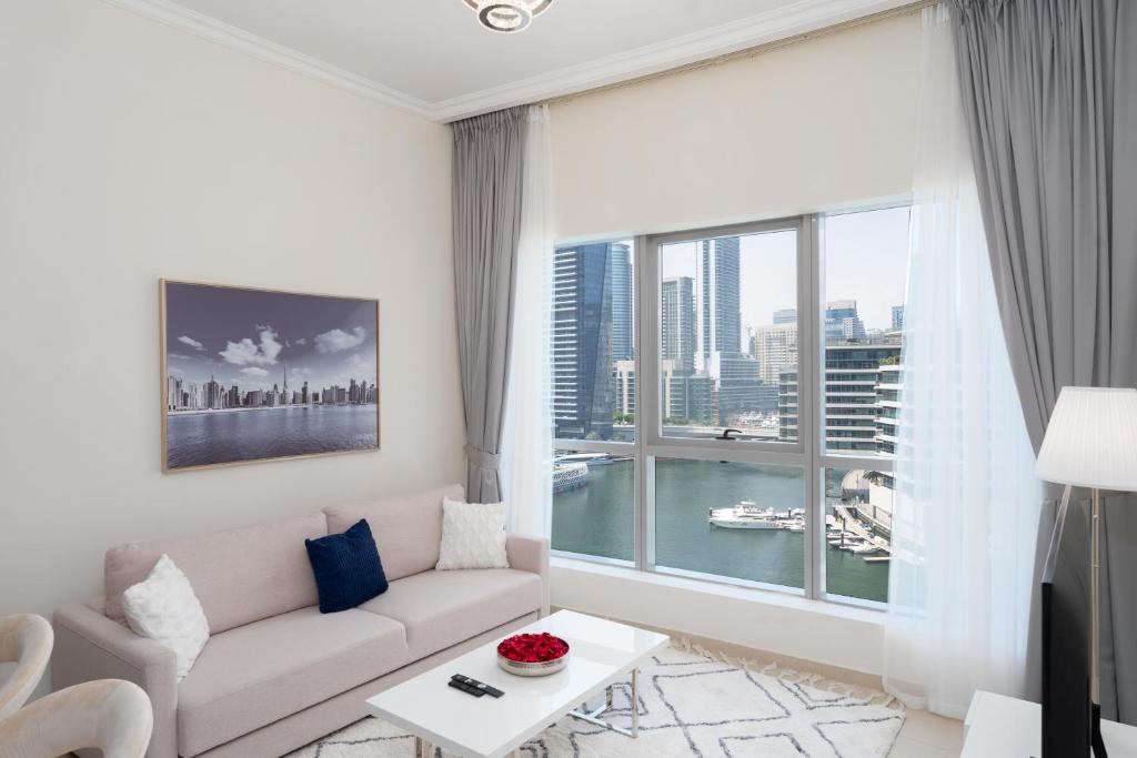 Cozy 1 Bedroom Marina View, Дубай