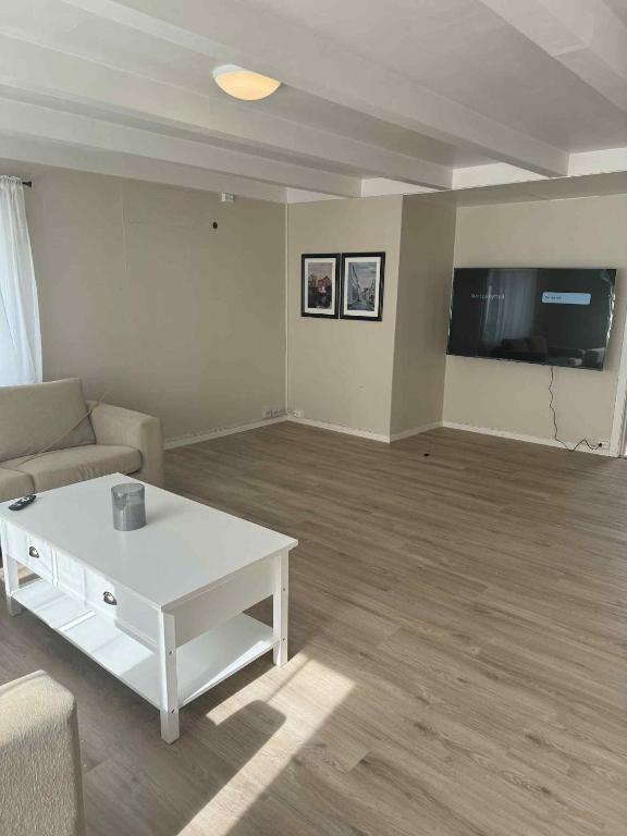 Mosjøen Overnatting, Cm havigs gate 16, 5 bedroom apartment, Mosjoen