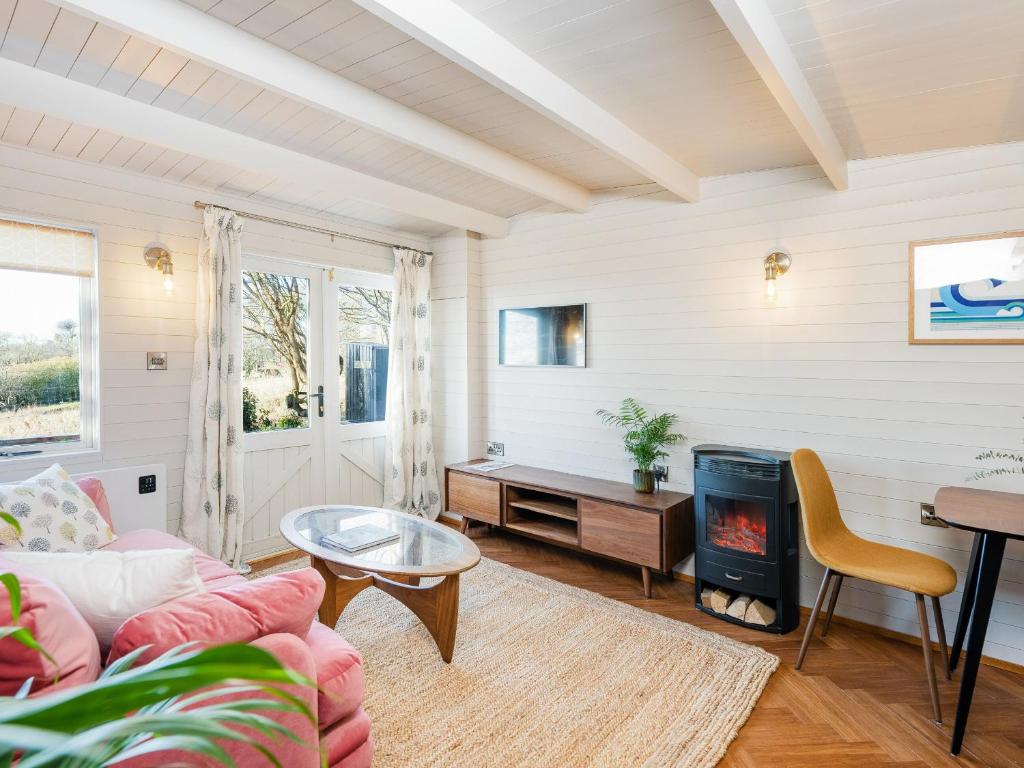 The Cosy Cabin, Bristol photo 2