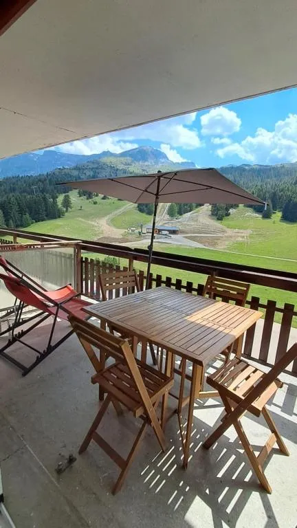 Studio Superdevoluy 4 personnes au pied des pistes, hotel in Superdevoluy
