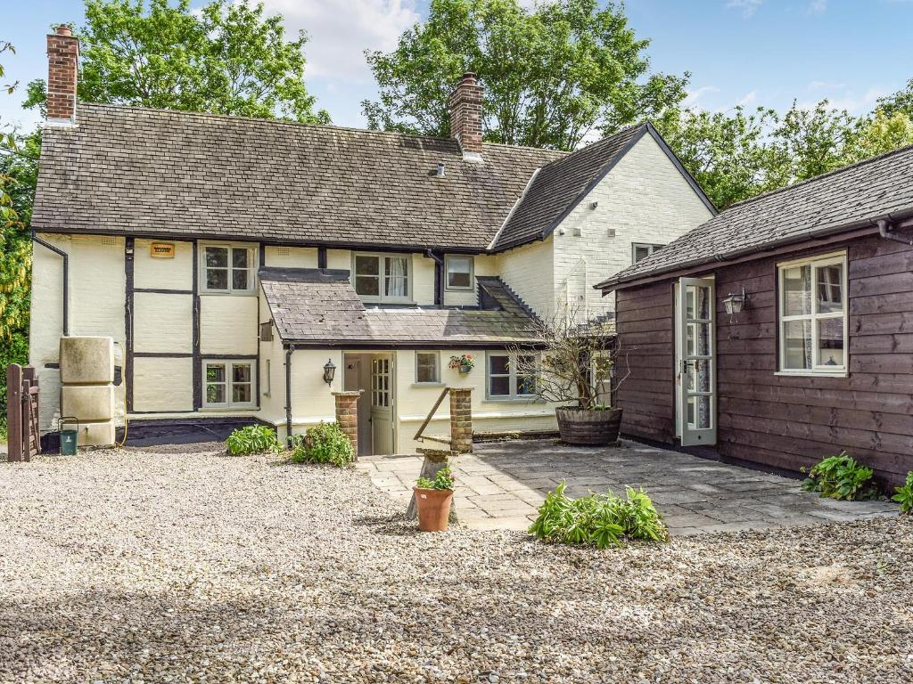 Wayside Cottage, Adstock