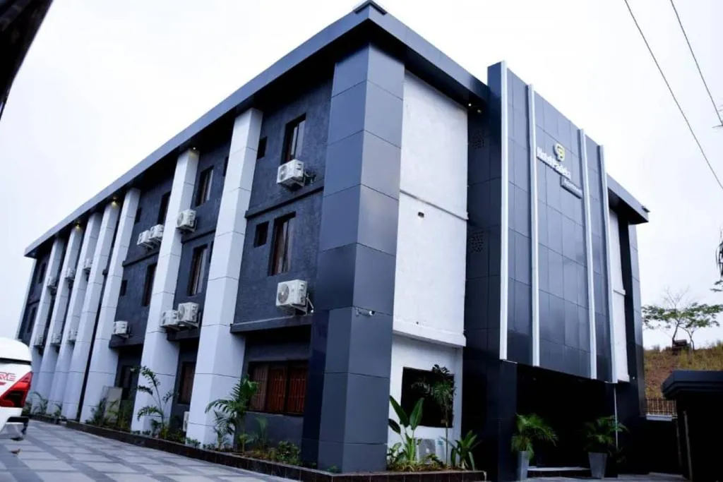 Hotel Padelia Apartment Airport Road Lagos，位于拉各斯的酒店