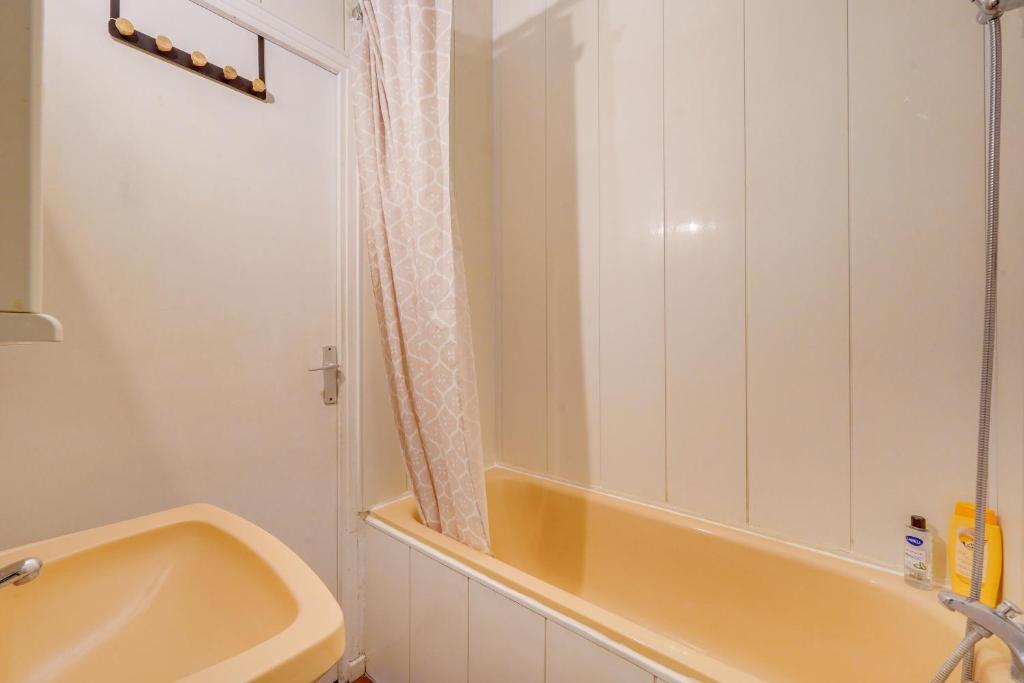 CHARMANT STUDIO DUPLEX 19 m2 - BORDEAUX CENTRE HISTORIQUE - 2
