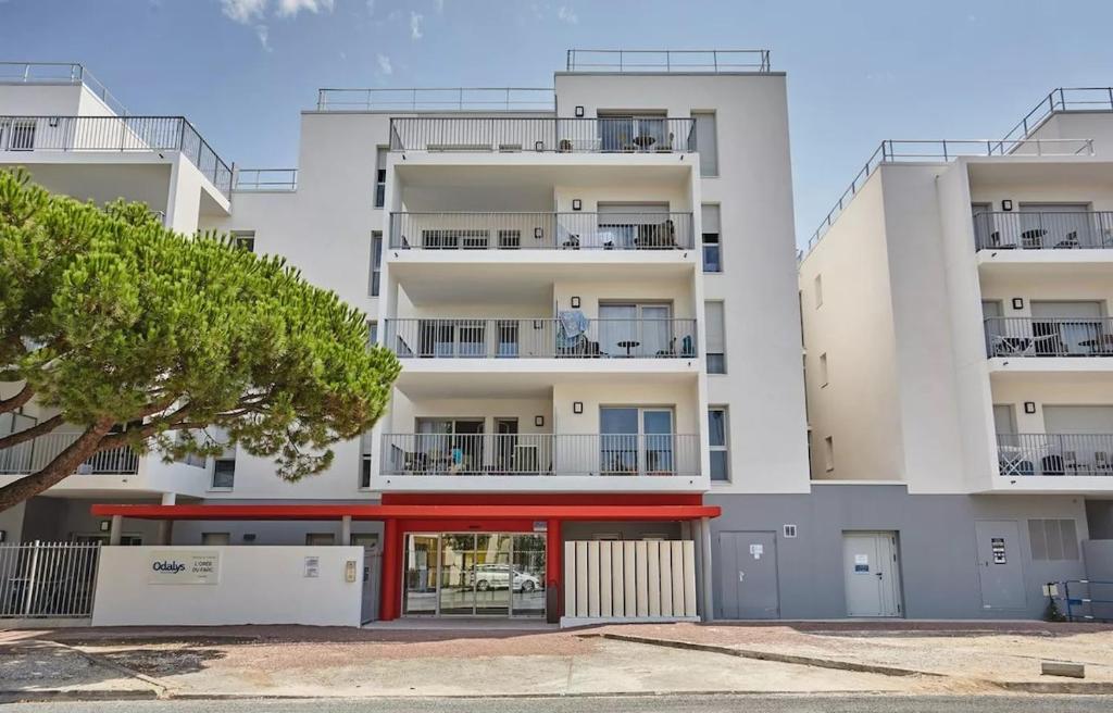 T3 avec Piscine, 150m de l'océan - 3