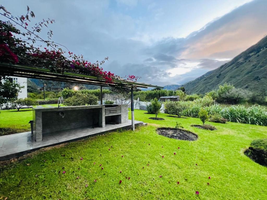 Luxury Mansion with Garden 6 Bedroom 6 Bath - 2