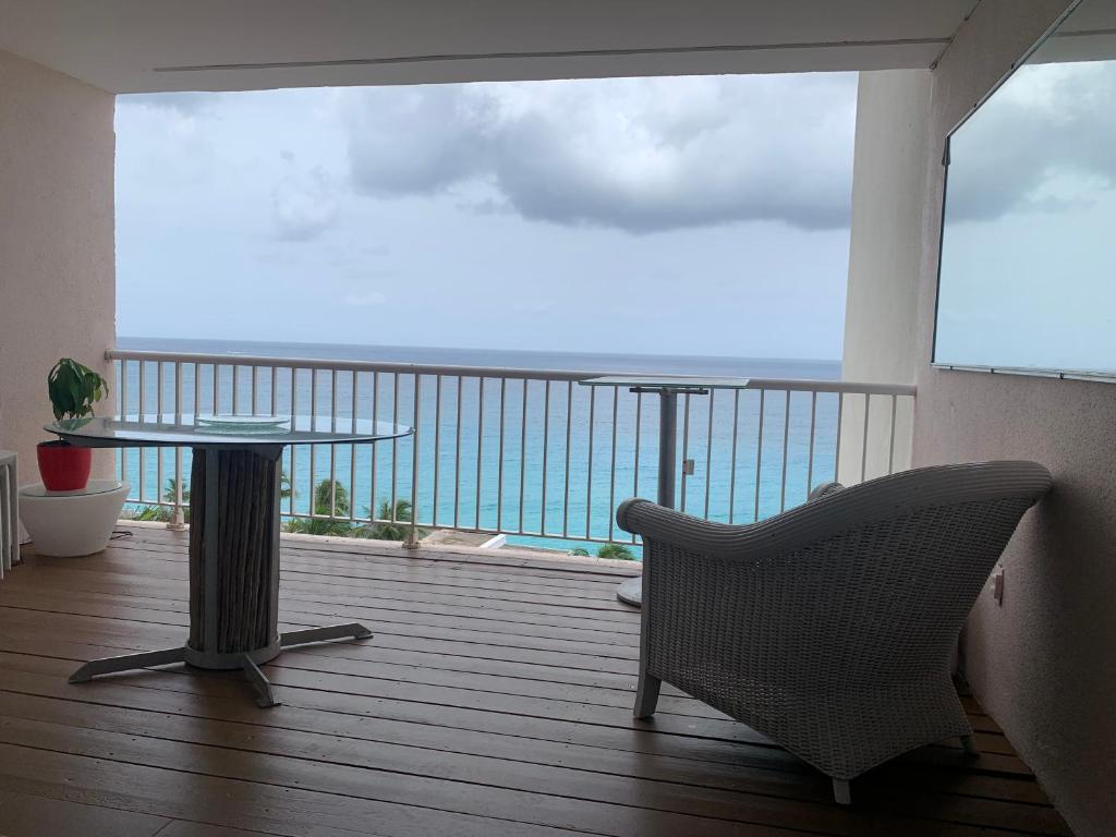 Seabreeze suite, Cupe Coy