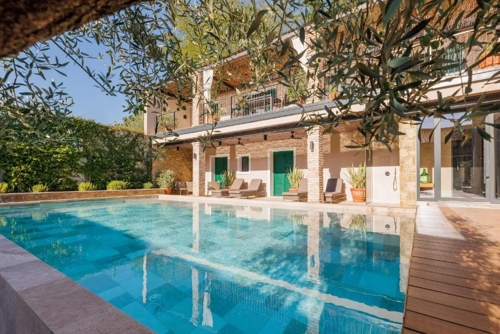 Vila ROBIDA & SPA, hotel in Črni Kal
