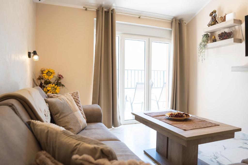 Moskov - Two-bedroom Ap with Sea View - 3