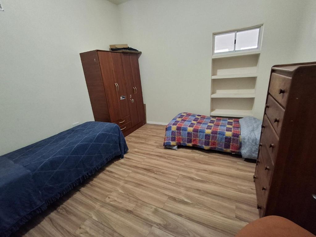 Dpto 4 personas, zona céntrica - 3