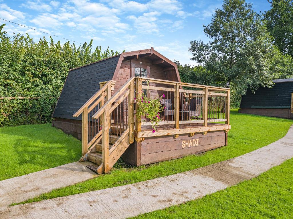 Shadi - Uk45069, Derwydd