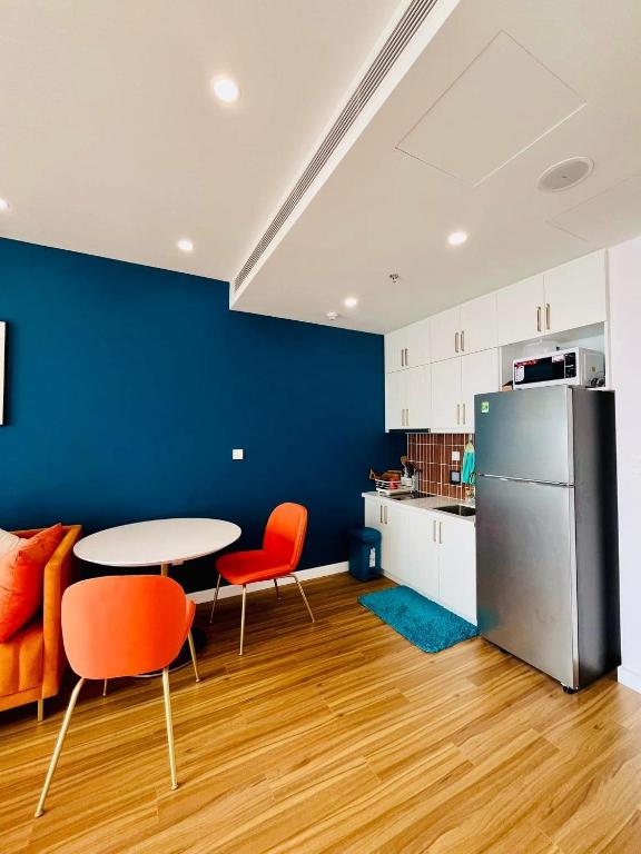 Hillside apartment studio view city