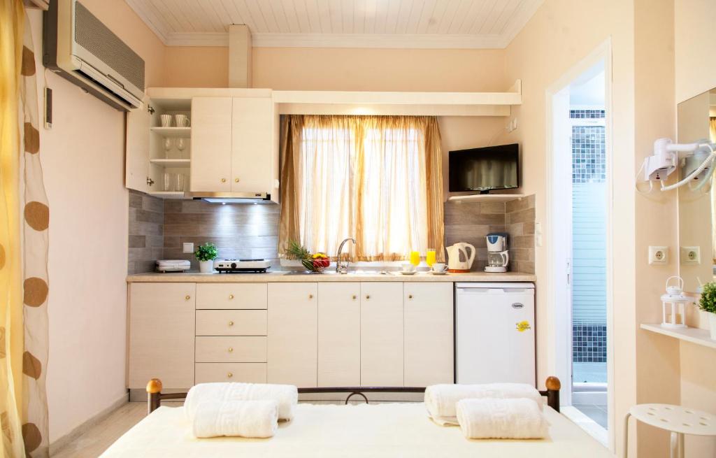 Tasoula Studios & Apartments photo
