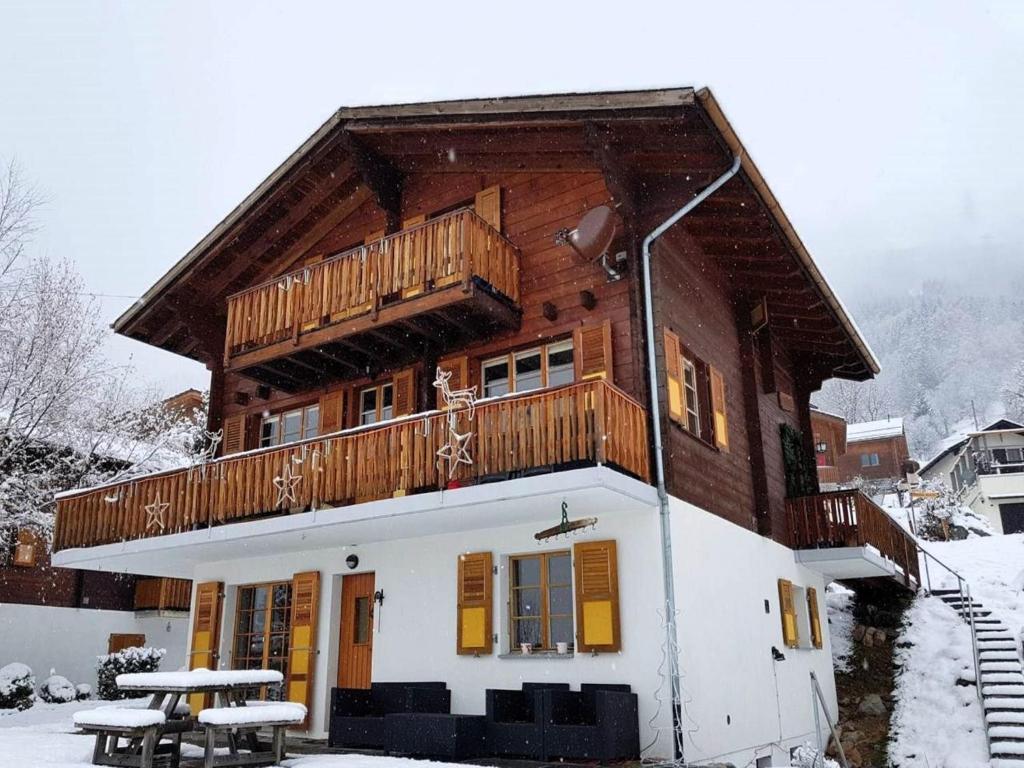 8p Chalet in the mountains near Fiesch ski area, Fiesch