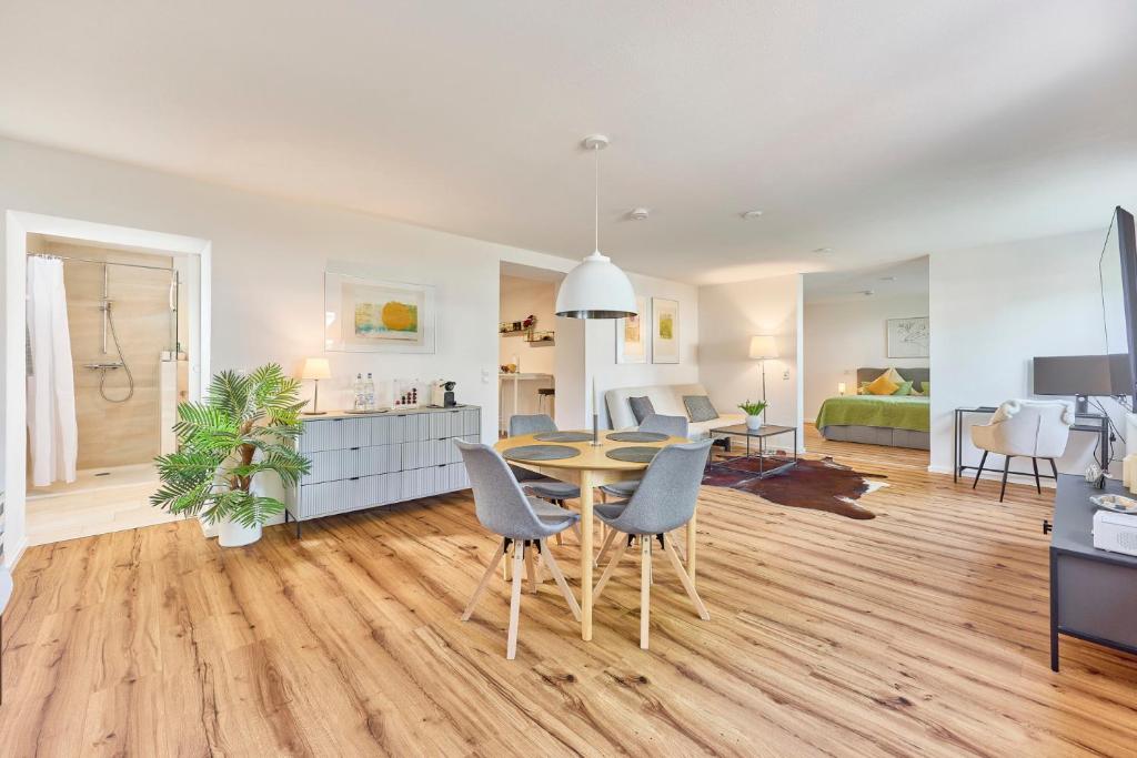 Modernes Studio-Apartment in toller Waldrand-Lage, Kaiserslautern