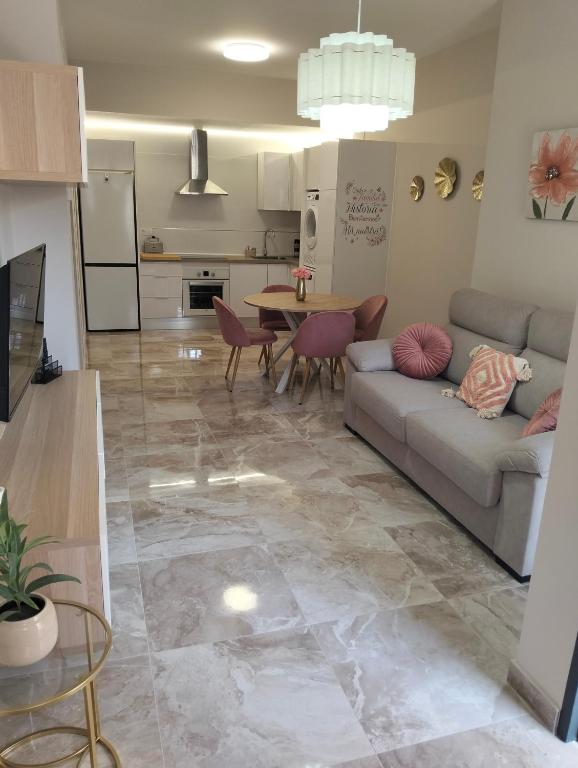 APARTAMENTO LUNA - 2 apartamentos céntricos juntos cerca de la playa, ideales para grupos grandes - 1
