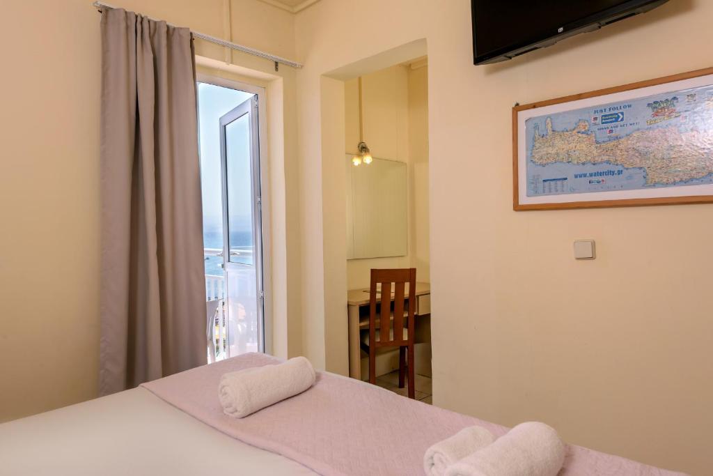 Eri Beach & Village Hotel — Hotel rooms in Hersonissos
