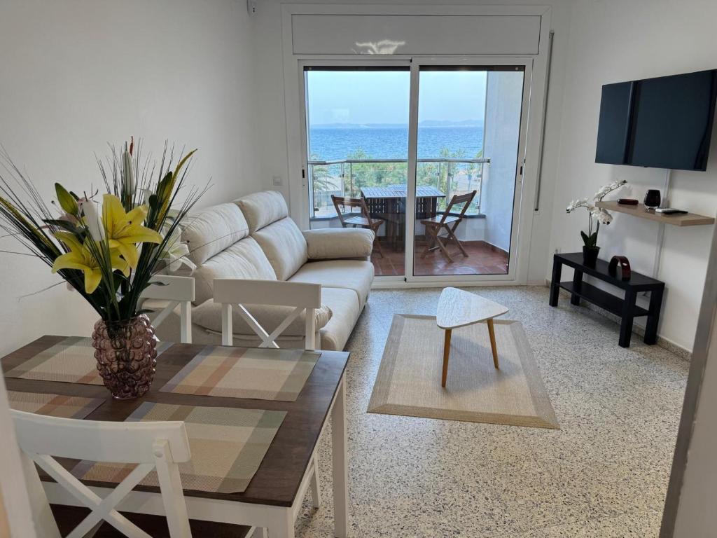 Precioso apartamento con vista mar y parking AV-83 - 2