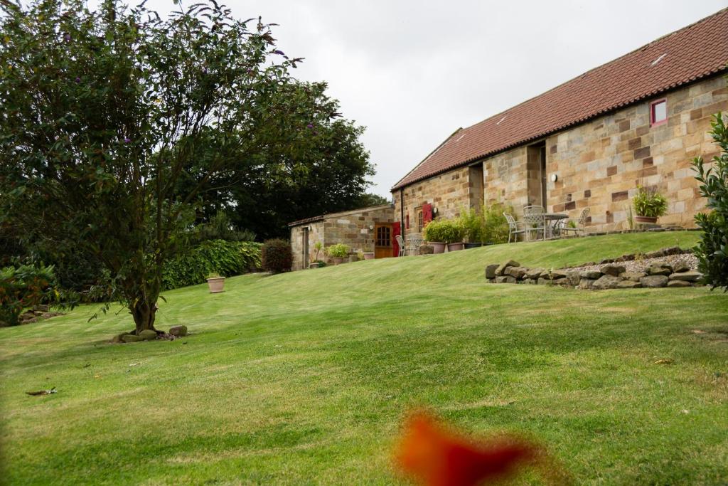 Spangle Cottage, Borrowby Farm Cottages photo 7