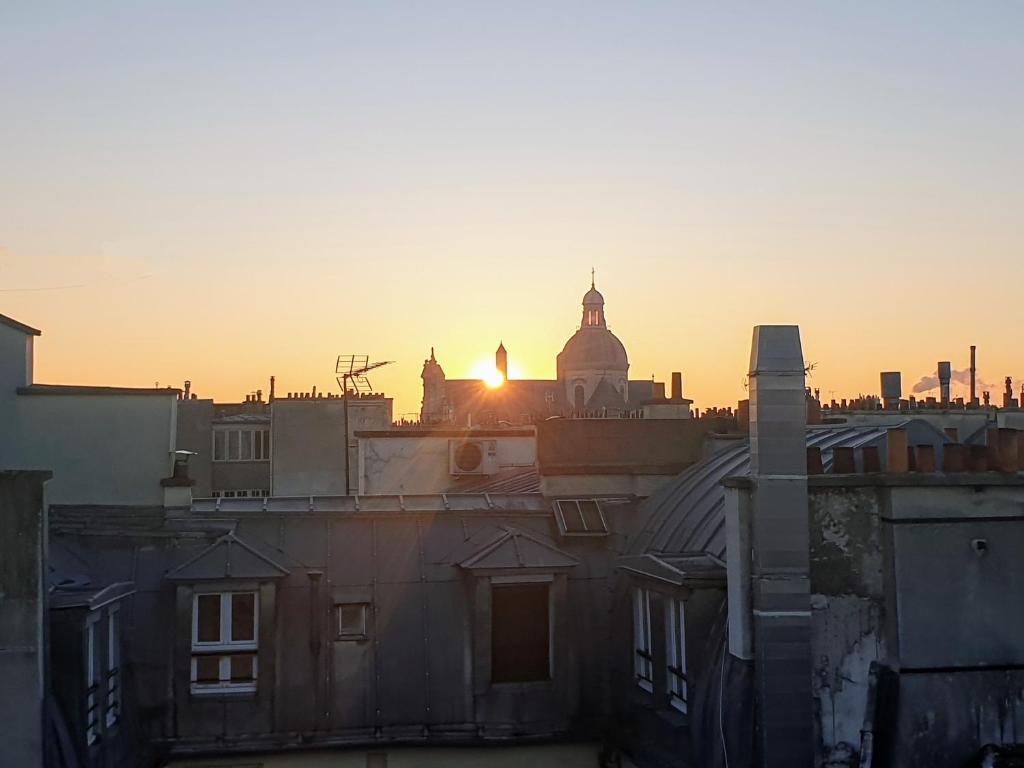 On the rooftops of Paris - Marais - 3