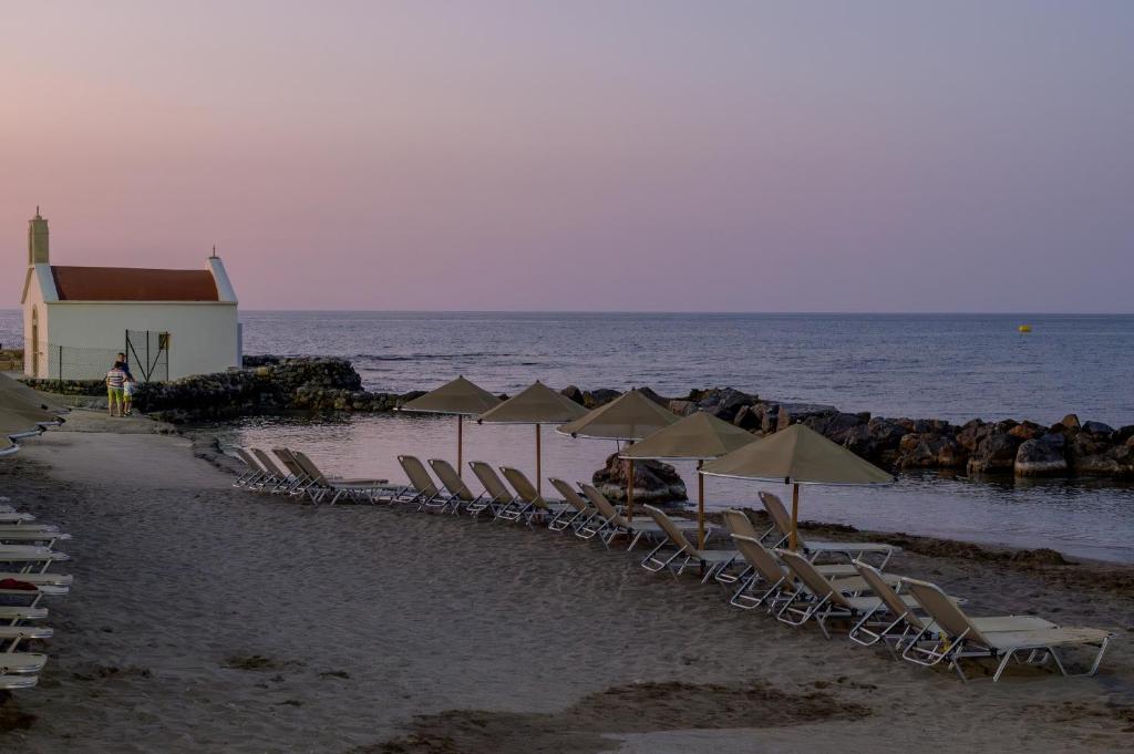 Eri Beach & Village Hotel — Beach in Hersonissos