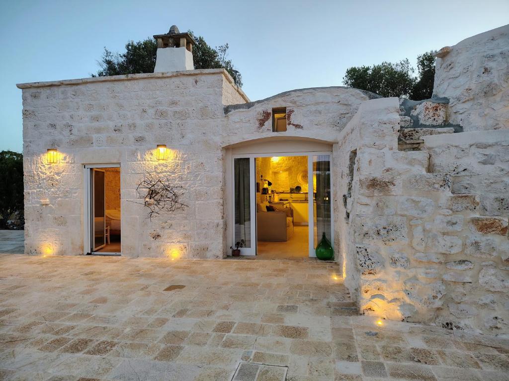 Le pietre di Puglia, Ostuni