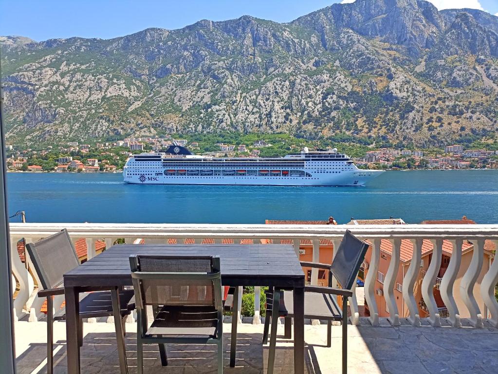 Spacious apartment Kotor - 1