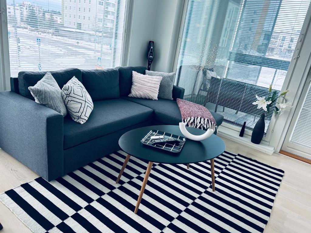 Apartment in Vantaa, own parking, near station, terrace loft, Netflix, Vantaa