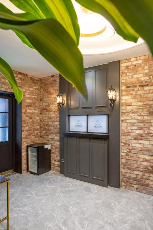 원주 호텔 온 더 문