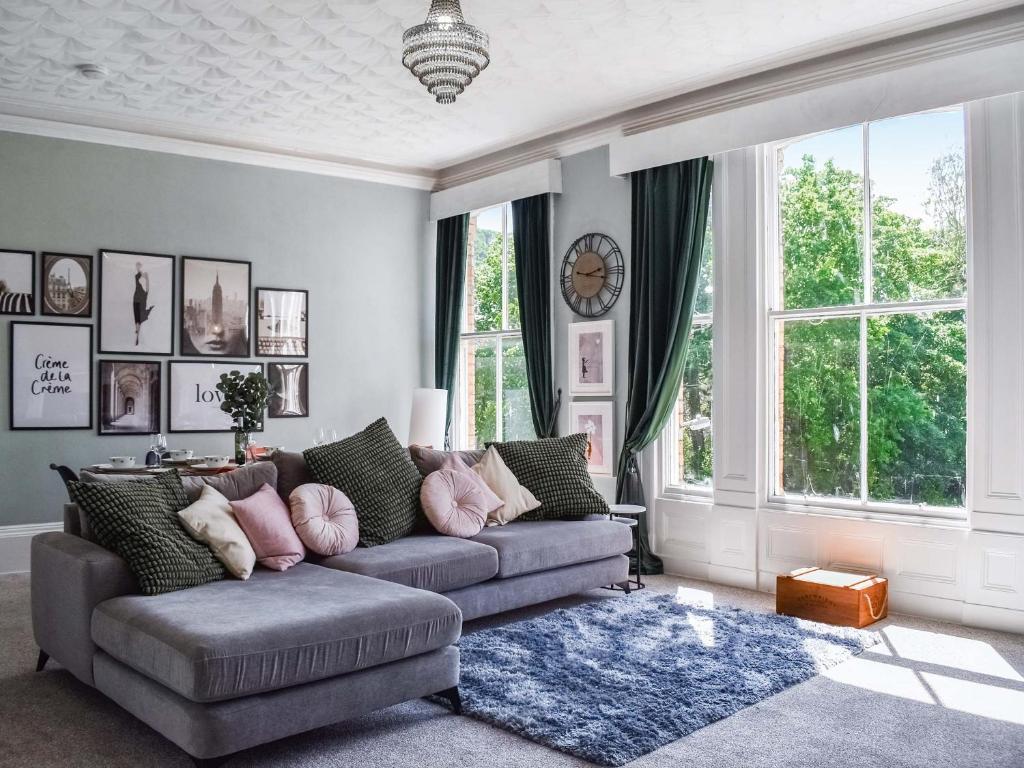 Apartment 2, Scarborough