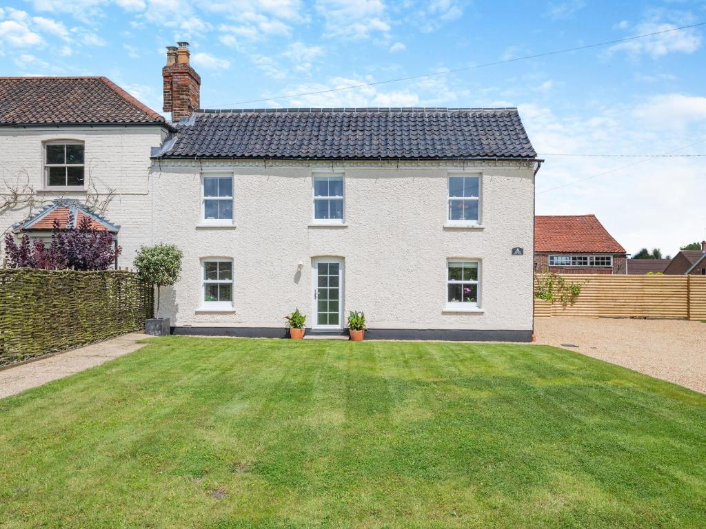 Manor Cottage, Longham