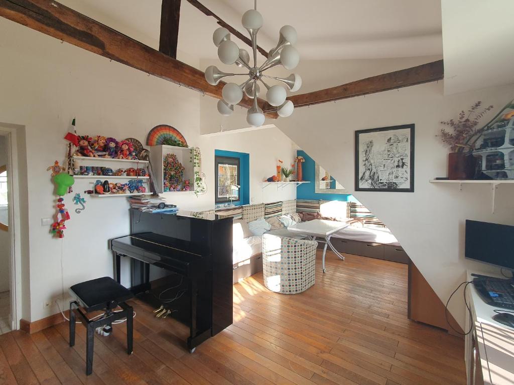 Appartement 5 chambres au dernier étage, Paris