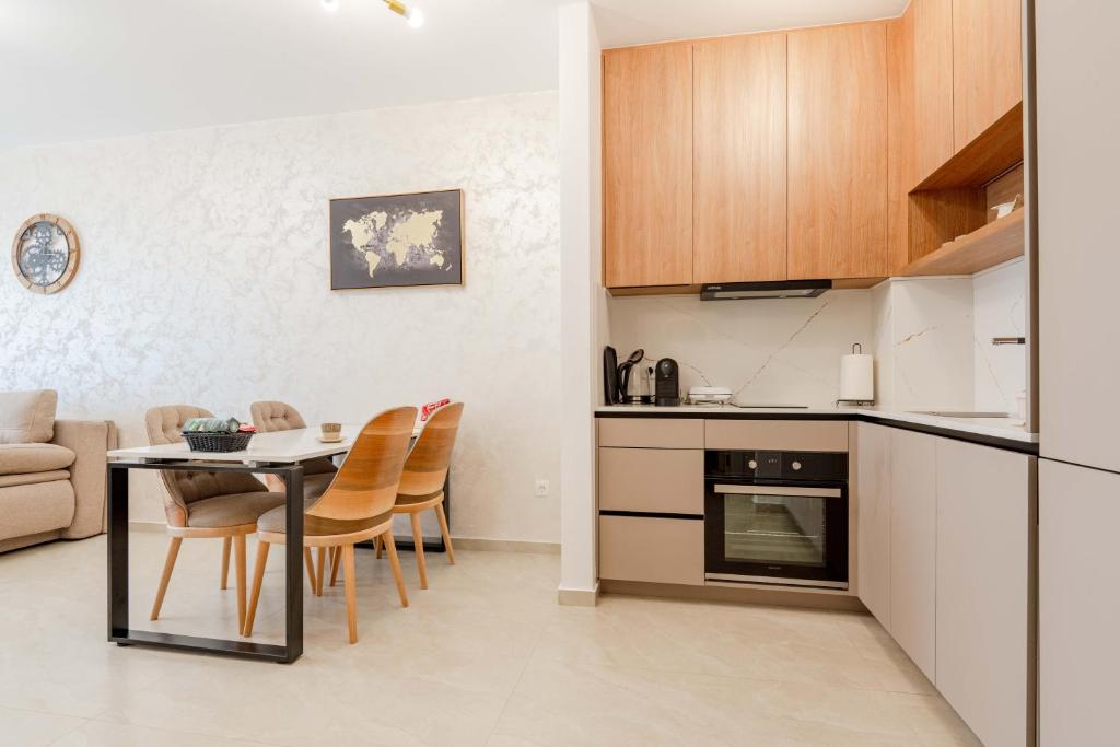 Skyline Apartments - 5