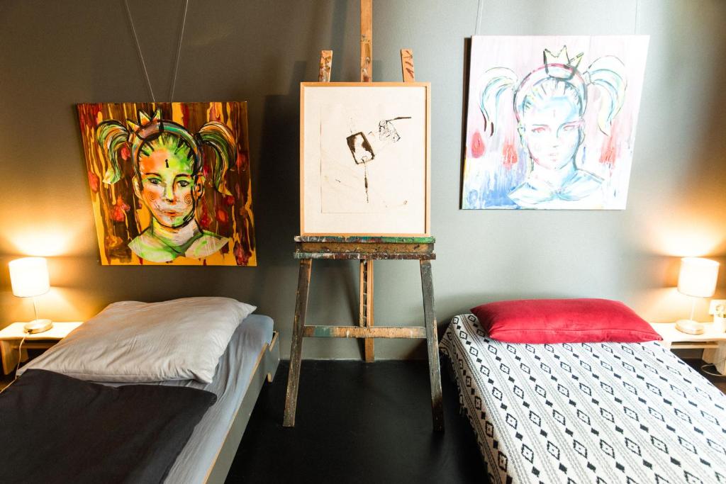 Zimmer in Atelierwohnung, Kolín nad Rýnem