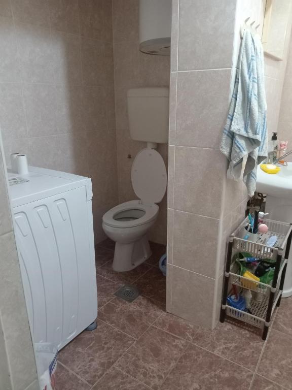 Three minimalistic zones - 4