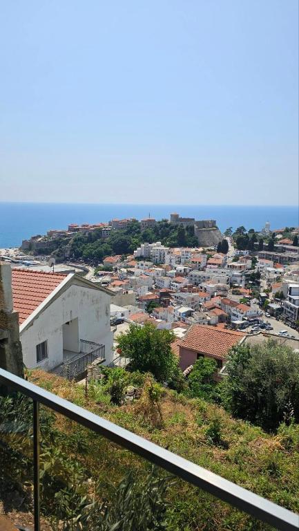 Monte View Apartments - 3