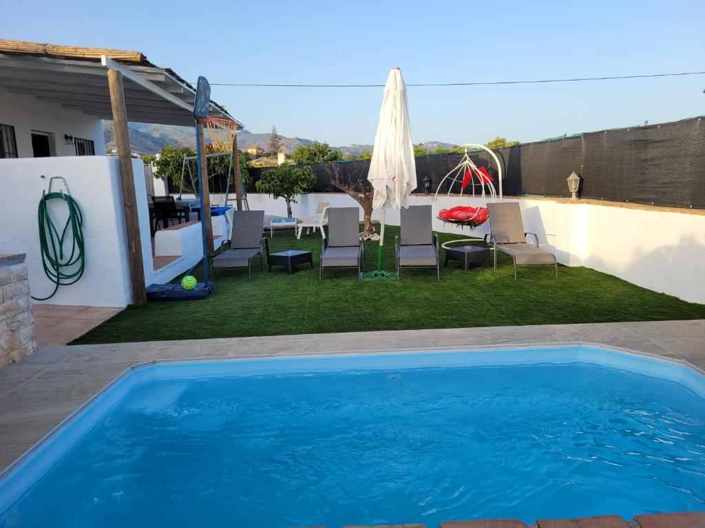casa rural con piscina y barbacoa en Nerja para 4 personas - 2