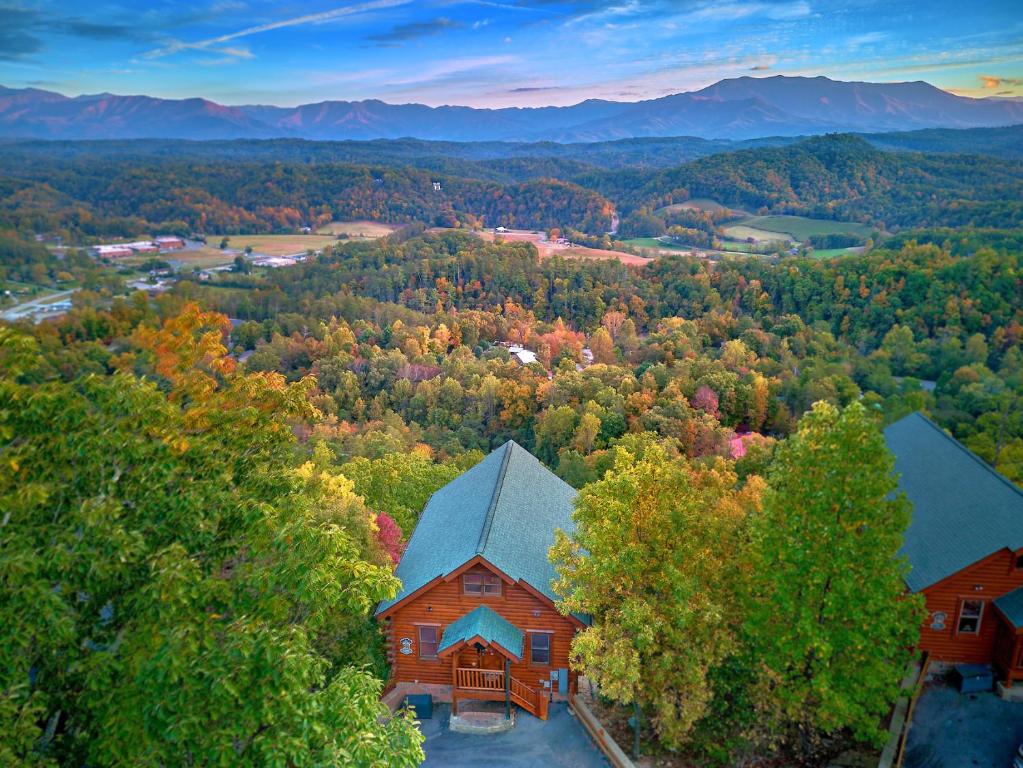 The Grand Legacy 25, Sevierville