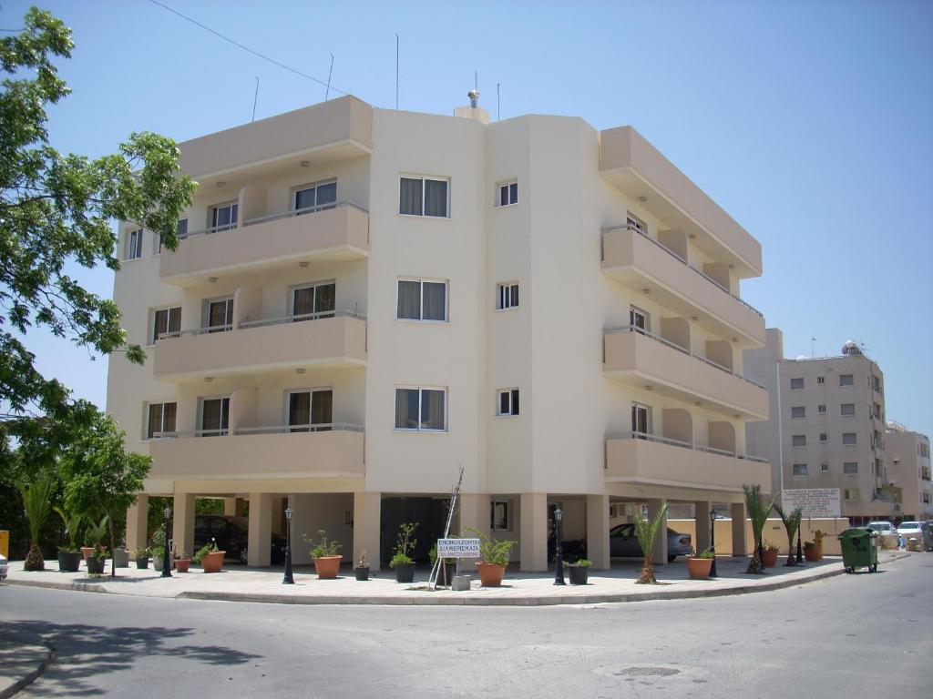 Elysso Apartments photo