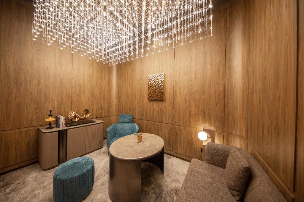 フロント・ロビー