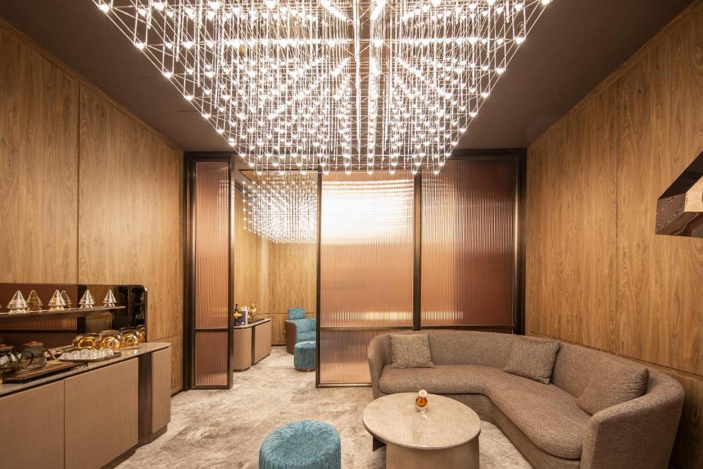 フロント・ロビー