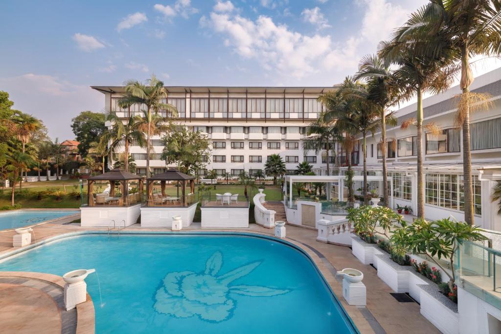 Great swimming pool