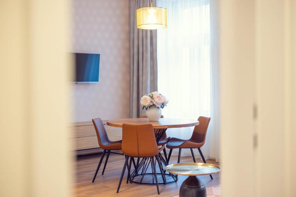 LeonArt Living 21 - 2