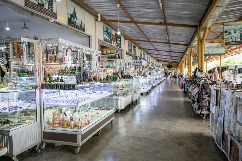 ที่เที่ยวใกล้ที่พัก