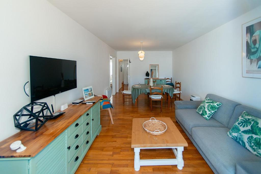 WELCS APARTAMENTO 260 EMP con vistas al canal - 2