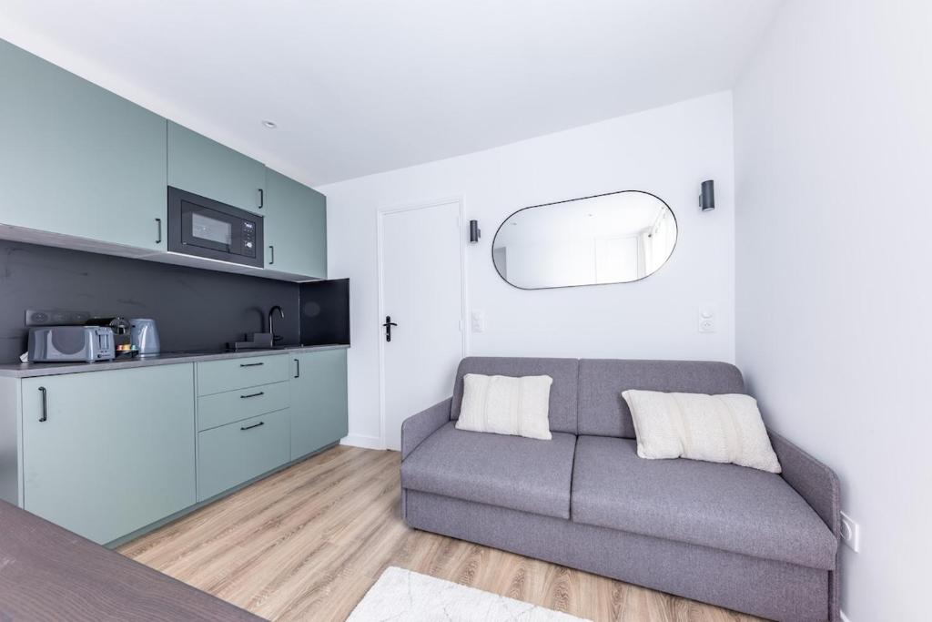 Chic 4-Star Studio Only 10 Minutes from Le Marais - 5