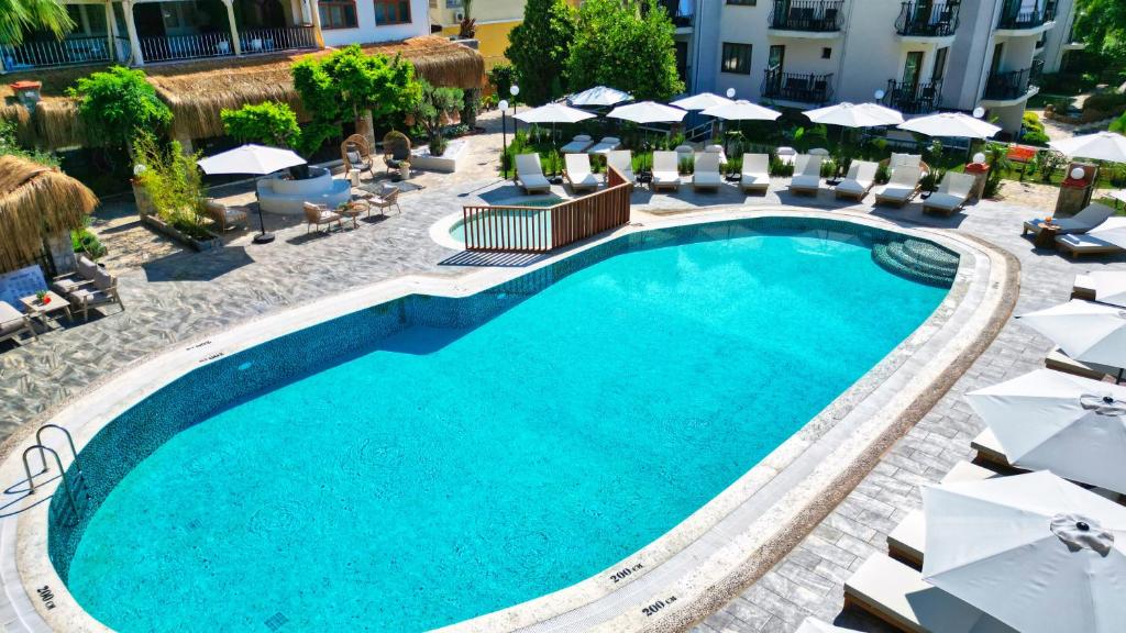 Ata Lagoon Beach Hotel — Swimming pool in Ölüdeniz, Mugla