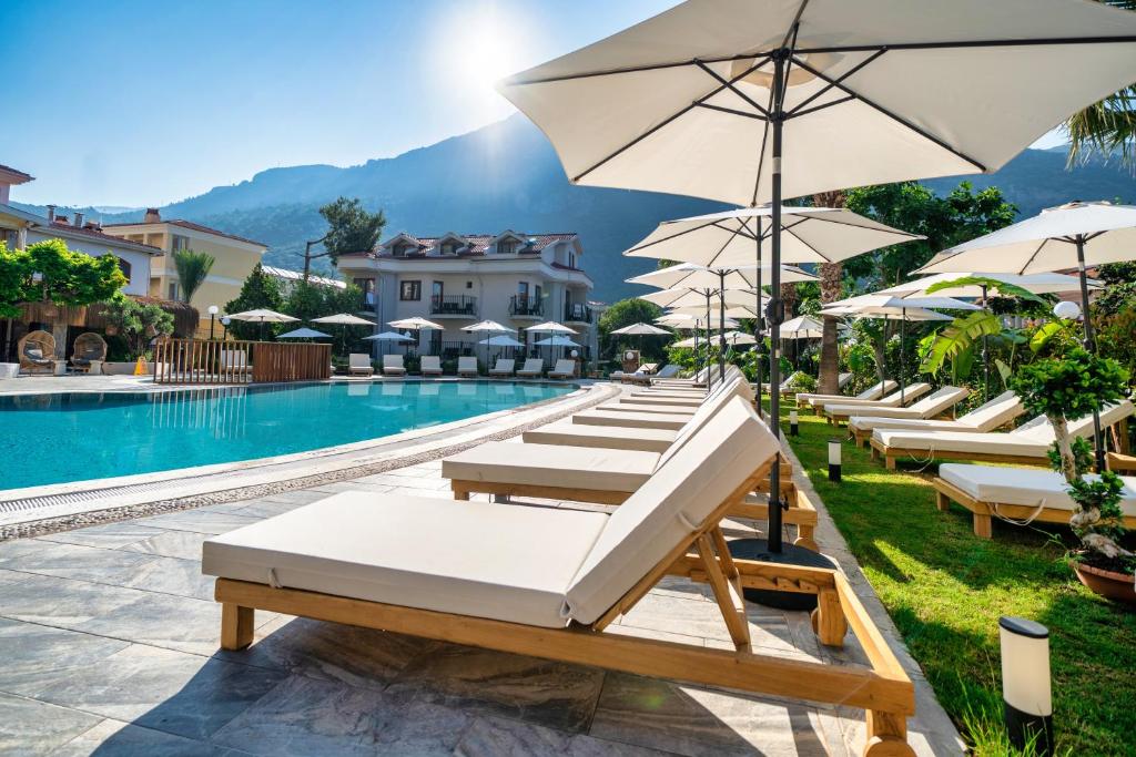 Ata Lagoon Beach Hotel — Swimming pool in Ölüdeniz, Mugla