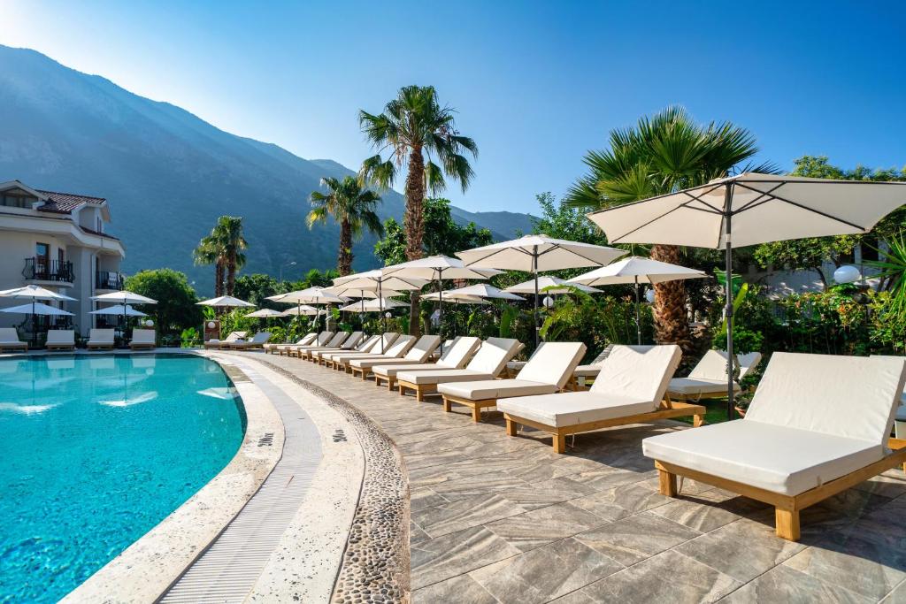 Ata Lagoon Beach Hotel — Swimming pool in Ölüdeniz, Mugla