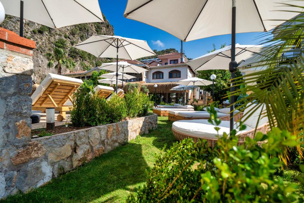 Ata Lagoon Beach Hotel — Hotel building in Ölüdeniz, Mugla