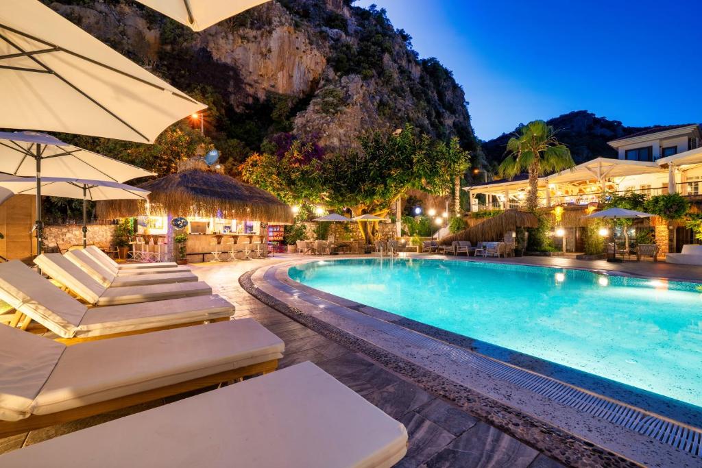 Ata Lagoon Beach Hotel — Swimming pool in Ölüdeniz, Mugla
